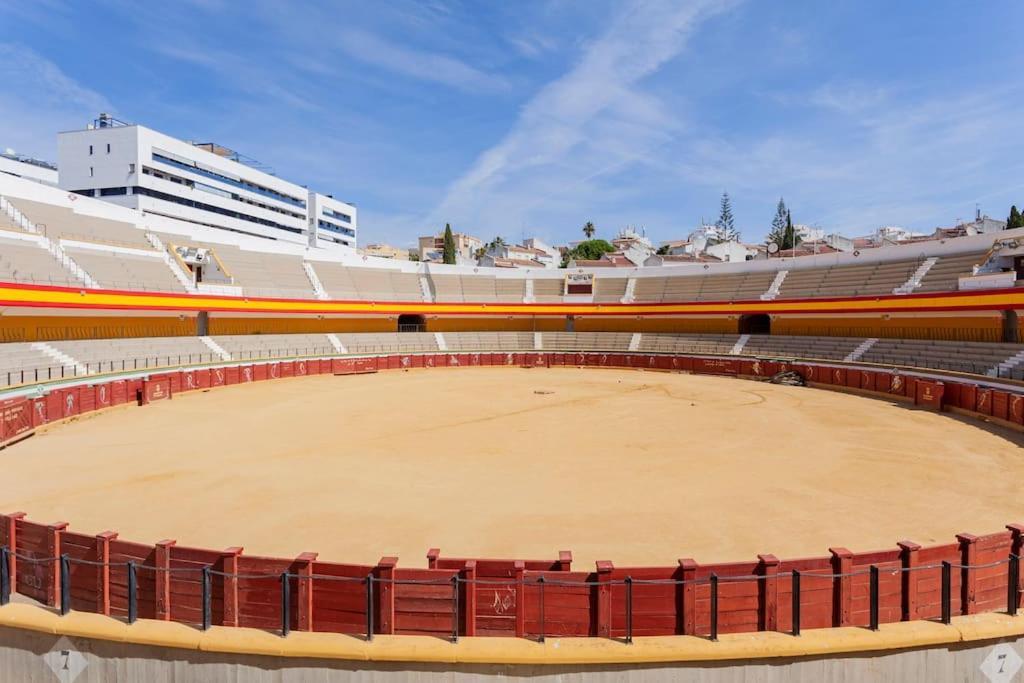 Faro Puerto Эстепона Экстерьер фото